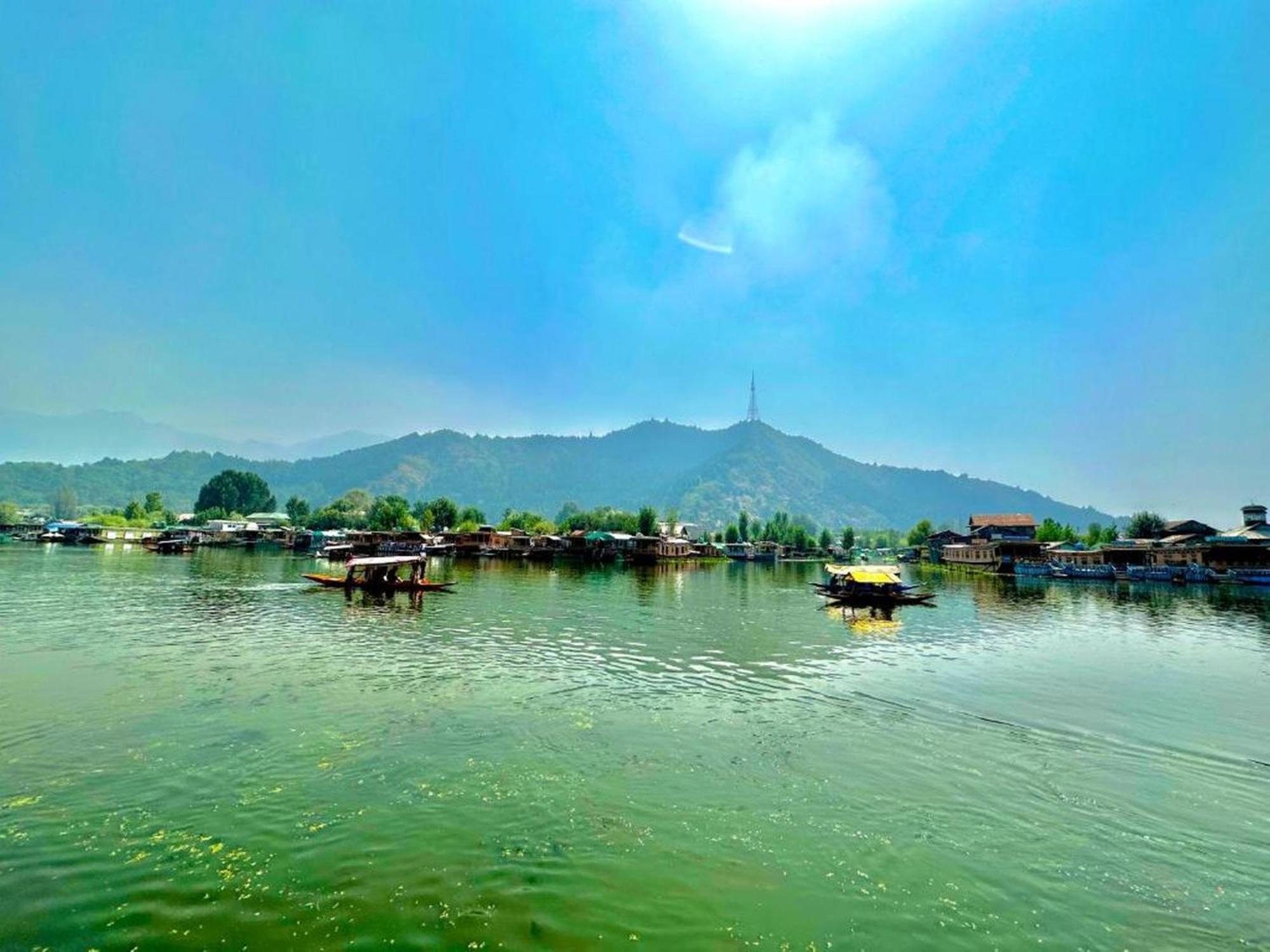 Floating Luxury Group Of Houseboats Hotell Srīnagar Exteriör bild
